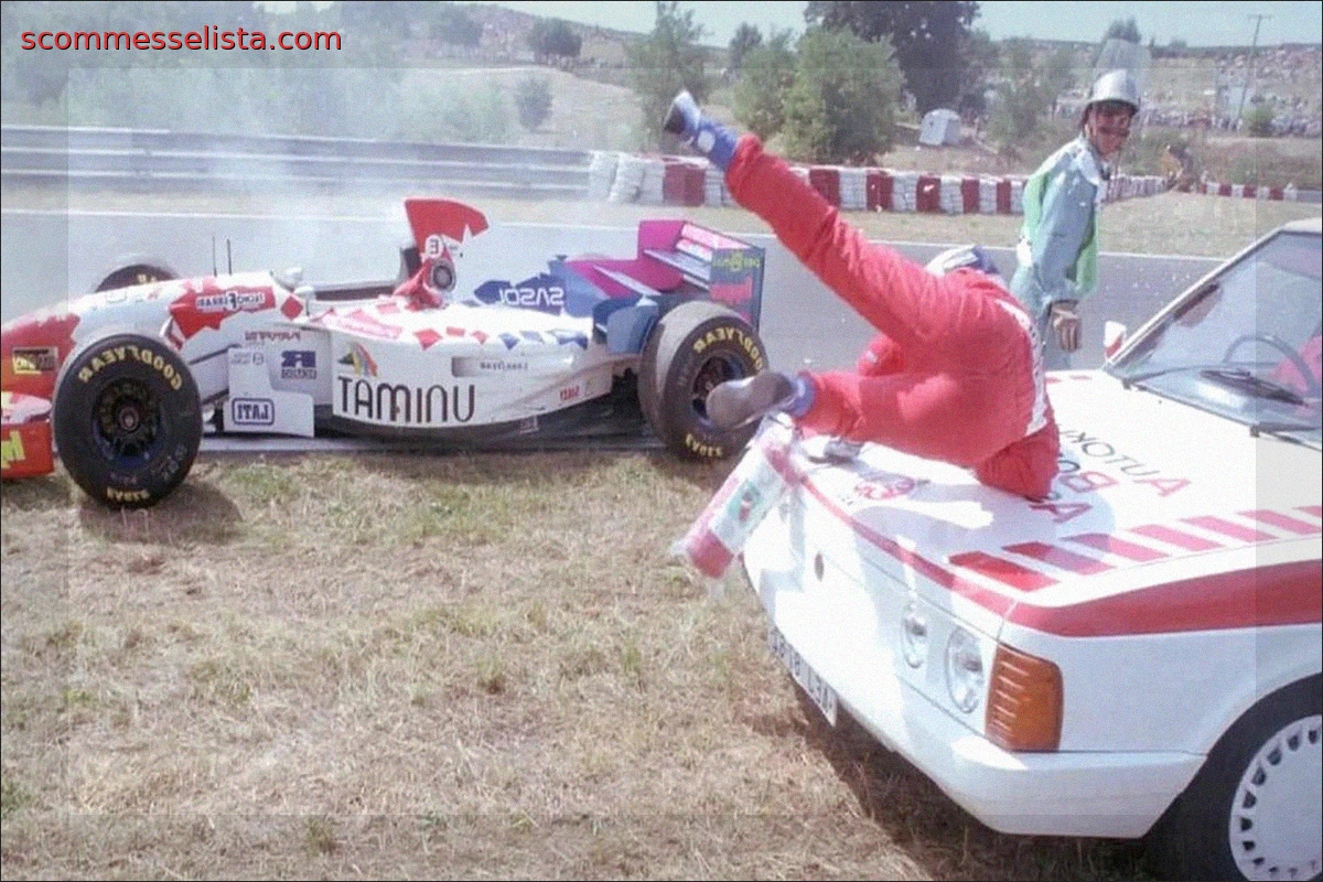 F1: Incidente Bizzarro - Pilota Colpito e Ferito dall'Auto Medica