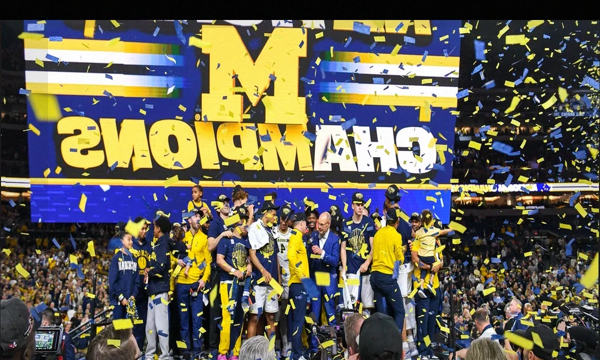 Баскетбол Мичигана: Празднование чемпионства на параде