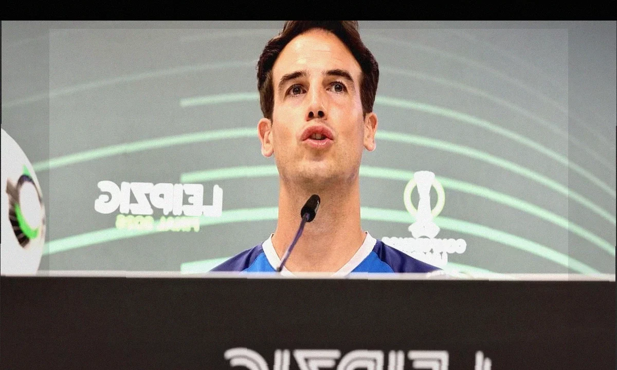 Inigo Perez: Lacrime e frustrazione dopo la sconfitta del Rayo Vallecano in finale di Conference League