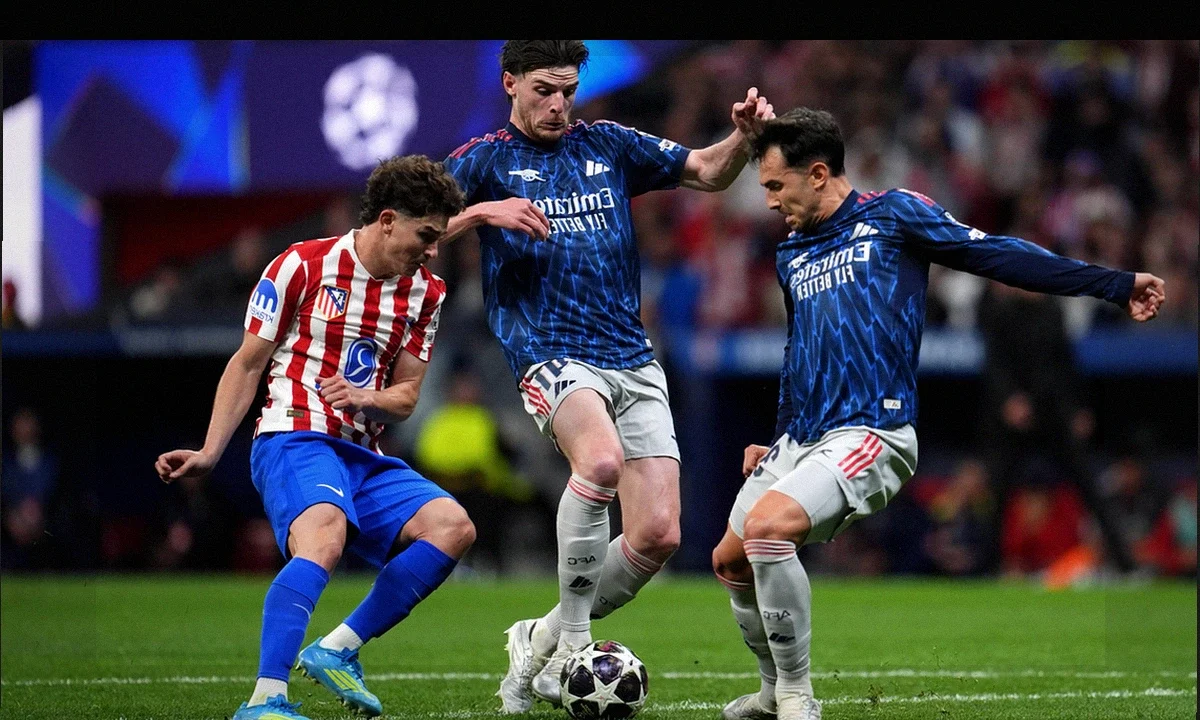 Il Paris Saint-Germain abbandona la corsa per Julián Álvarez a causa di dubbi emersi nei colloqui iniziali